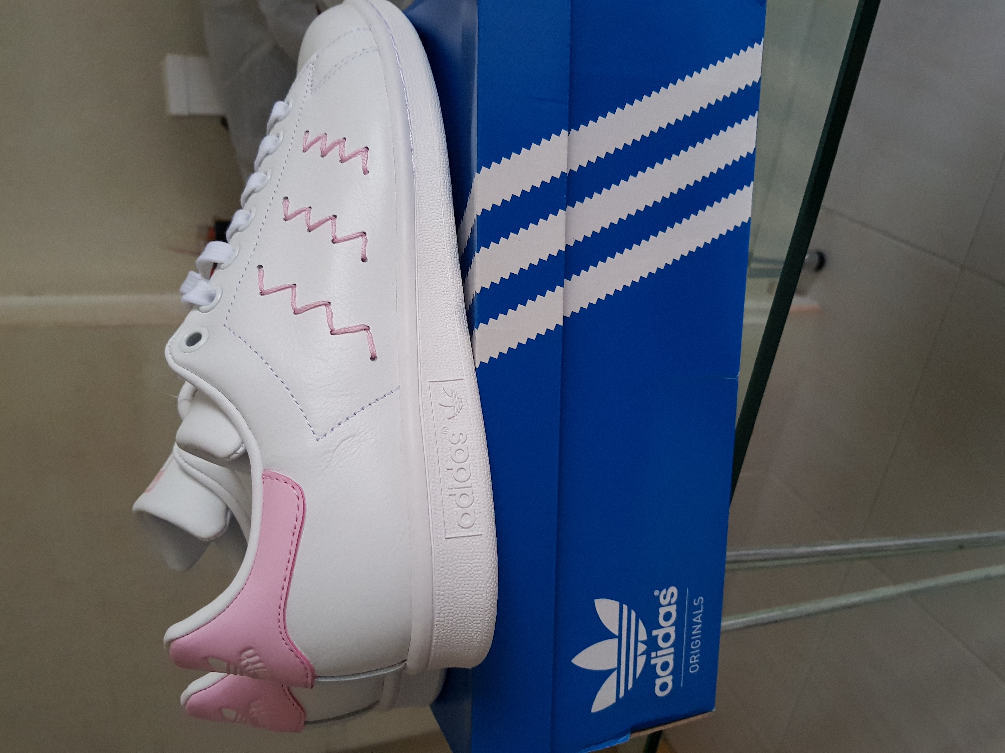 bz0401 adidas