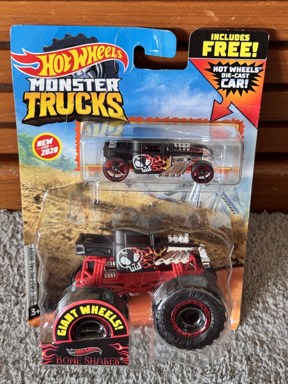 Hot Wheels Monster Truck 1:64 5 Alarm, Bone Shaker, Fire Engine 32