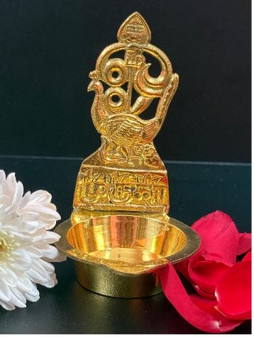 TRADITIONAL BRASS PEACOCK VILAKKU DECORATIVE POOJA OIL LAMP