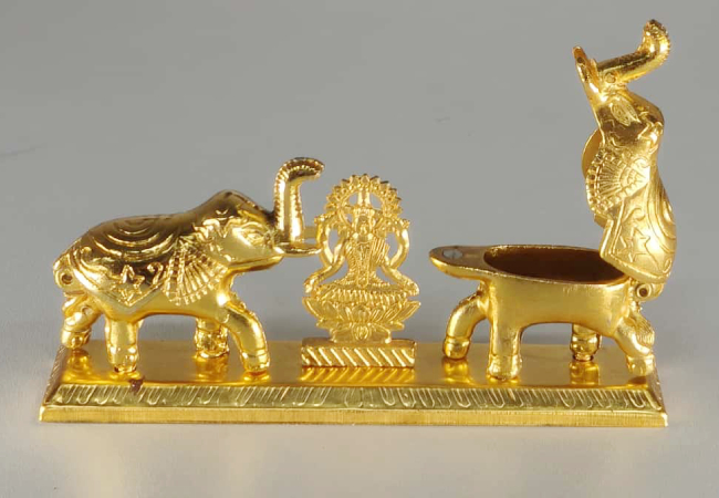 Traditional Elephant-Shaped Metal Haldi Kumkum Holder with Lakshmi Idol | Elegant Pooja & Festival Decoration Item | Ideal for Gifting (Pack of 1)