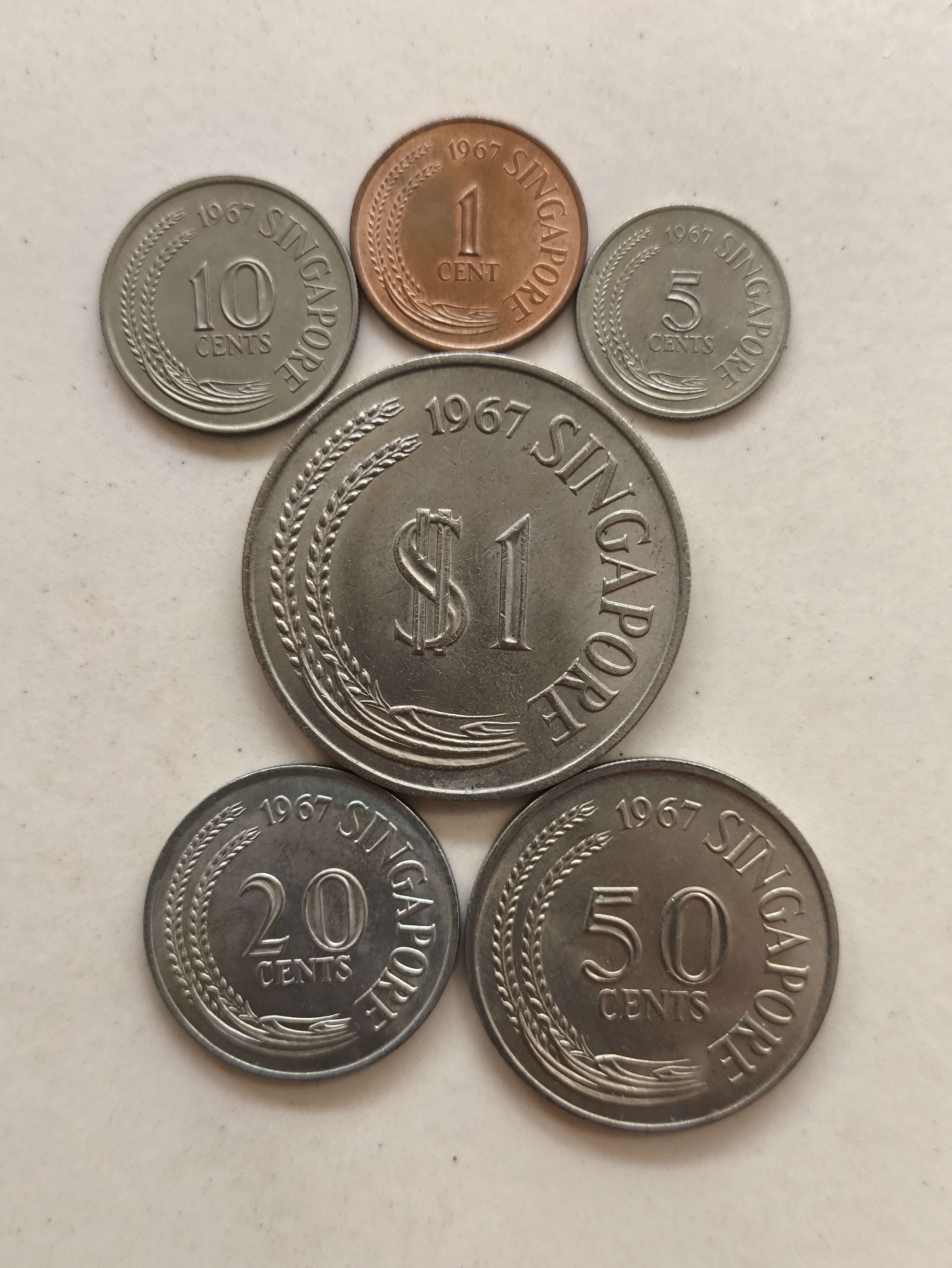 Singapore first series (Year 1967) Coins in good circulated condition (One cent to One dollar)(Total 6 coins)