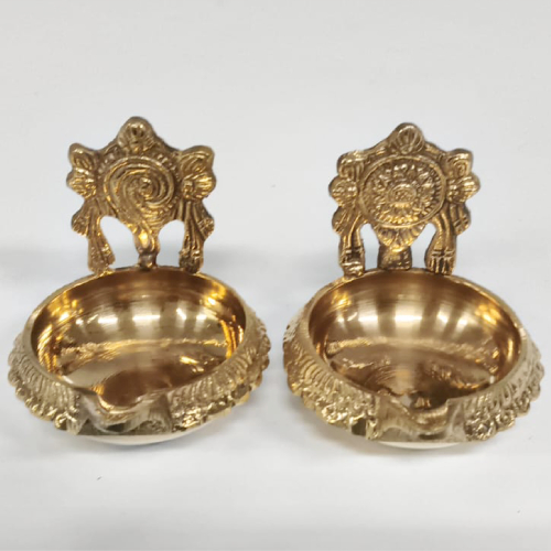 Brass Kuber Diya Set of 2 with Shanku Chakra | Pooja Oil Lamps for Home Temple Aarti Lakshmi Puja & Festive Décor | Size - 2.5 x 2 Inches