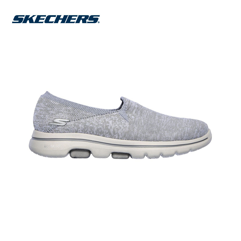 Skechers สเก็ตเชอร์ส รองเท้า ผู้หญิง GOwalk 5 Shoes - 15942-GYW