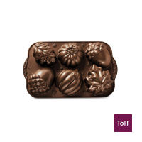Nordic Ware Autumn Treats Pan