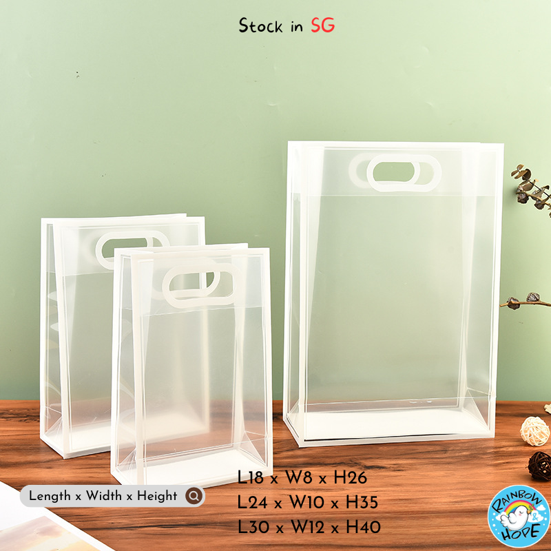 LOCAL SELLER 🇸🇬【Ready Stock】Frosted Plastic Gift Bag Birthday Party Goodie Bag Carrying Bag 礼物/结婚/喜庆/祝福礼袋/伴手礼袋/礼品袋 / 儿童节