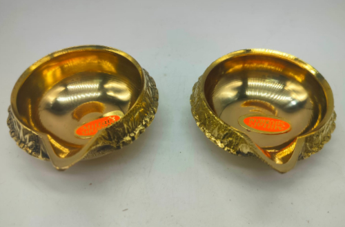 Traditional Brass Kubera Deepam Vilakku | Kuber Diya for Pooja Lakshmi Puja Festival Decor Housewarming & Auspicious Gifting | 1 Pc
