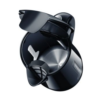 Flat heating element for fast boiling and easy cleaning