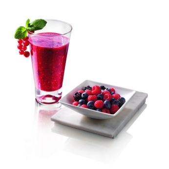 Can process anything from frozen shakes to hot soups